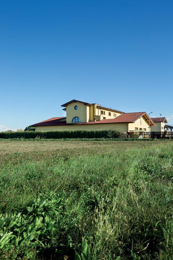 Agriturismo Camisi Qh Villa Cambiago Exterior photo