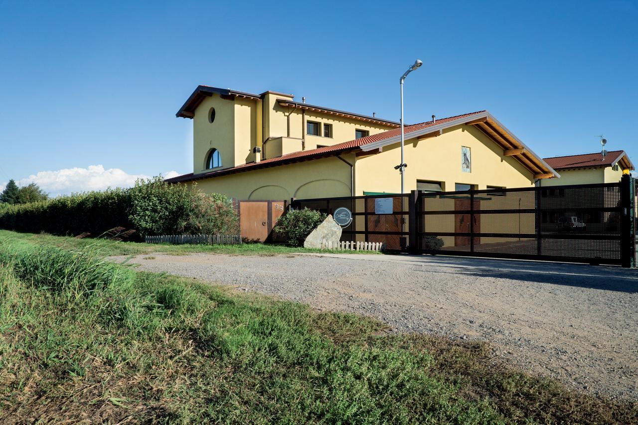 Agriturismo Camisi Qh Villa Cambiago Exterior photo